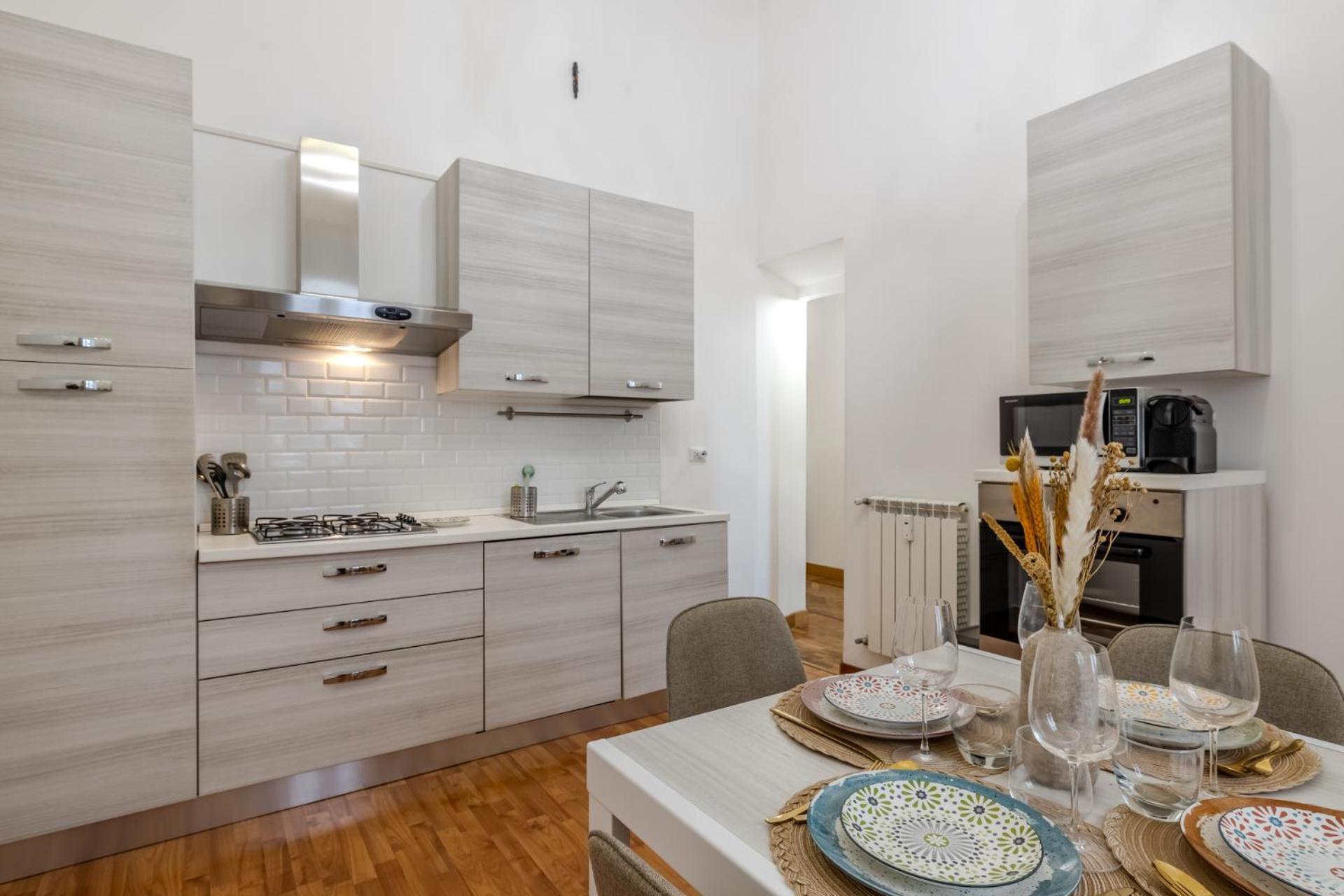 Appartamento Storico In Zona Barberini Рим Екстериор снимка
