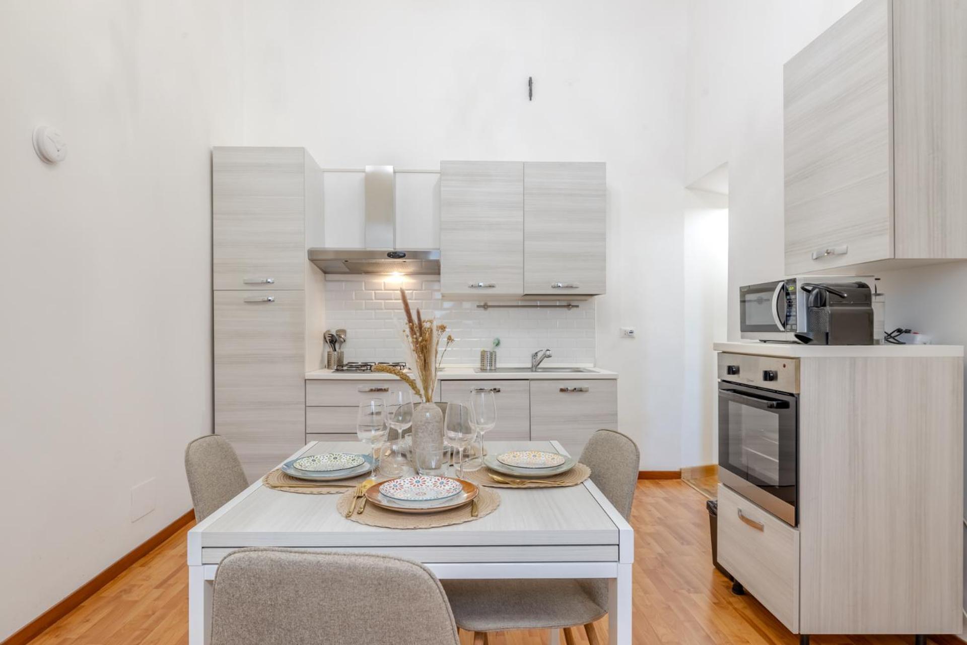 Appartamento Storico In Zona Barberini Рим Екстериор снимка
